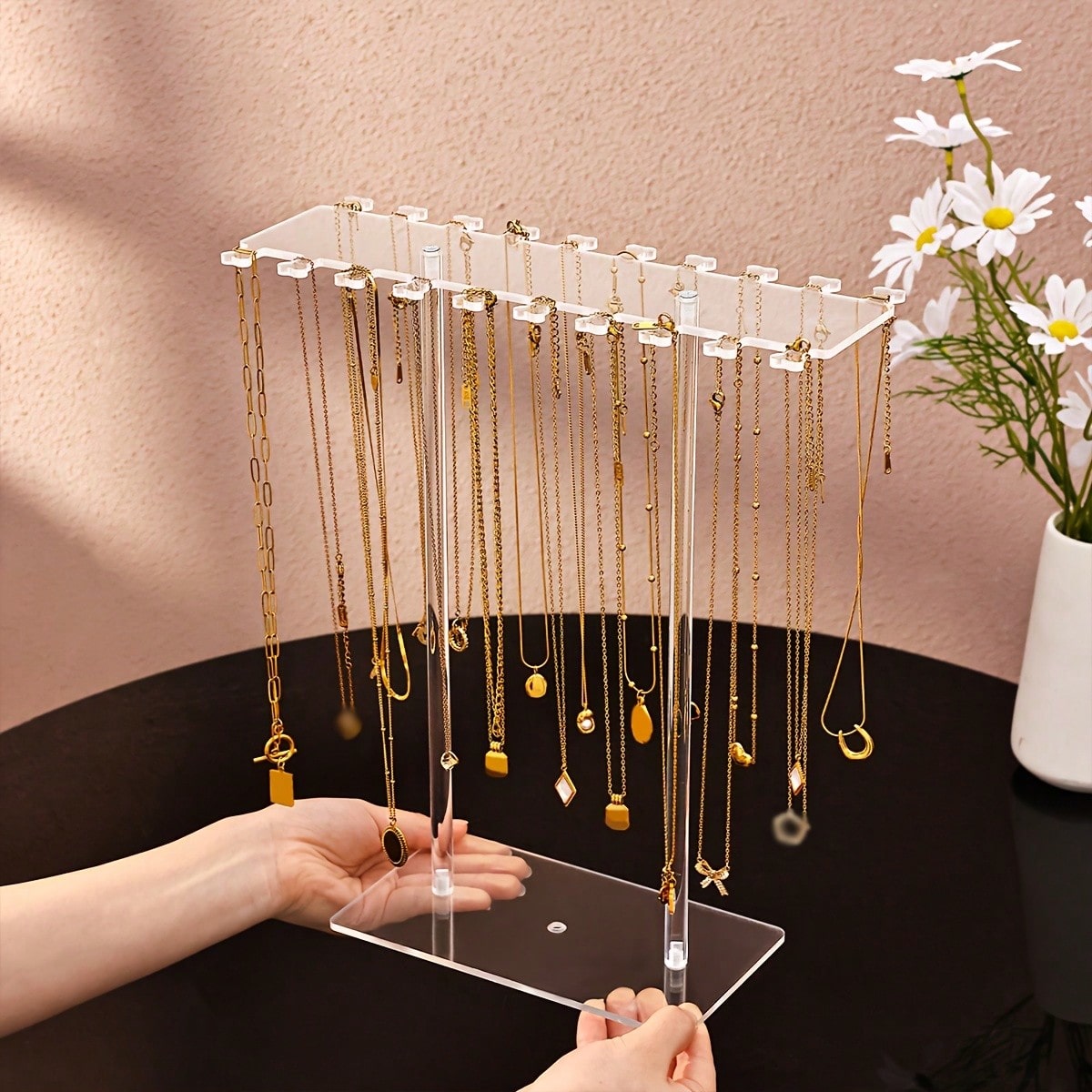 1 buah Penyangga Kalung Akrili - Al Ain Jewelry & Watches Exhibition 2025 ulasan dan harga